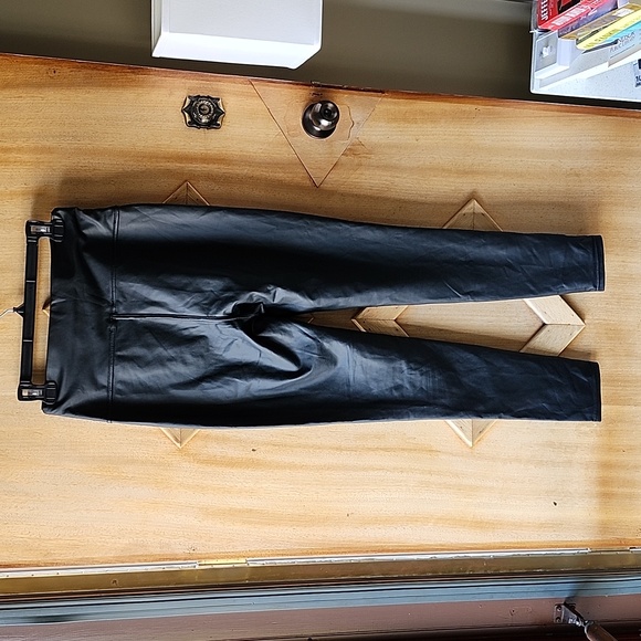 Suzy faux-leather leggings sz S - Picture 4 of 5